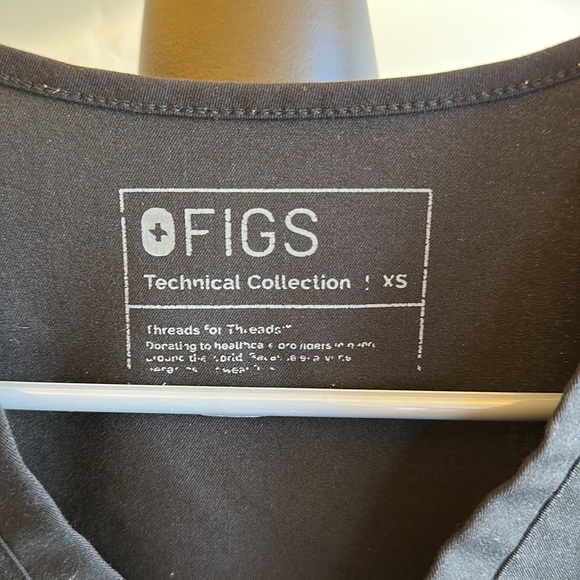 FIGS scrub SET - Picture 2 of 4